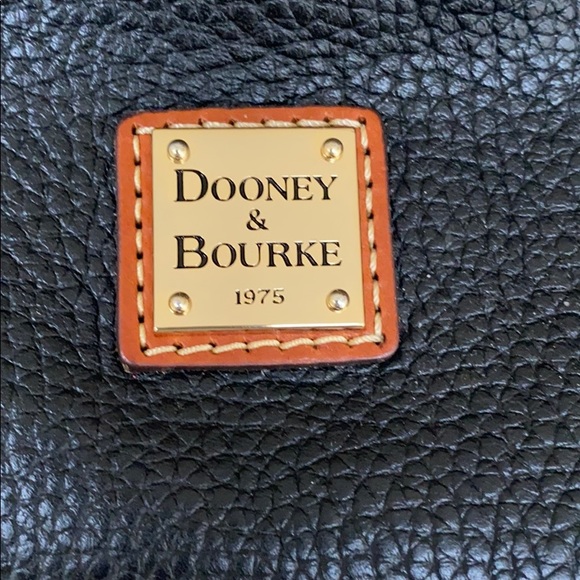 Dooney & Bourke - Picture 2 of 7